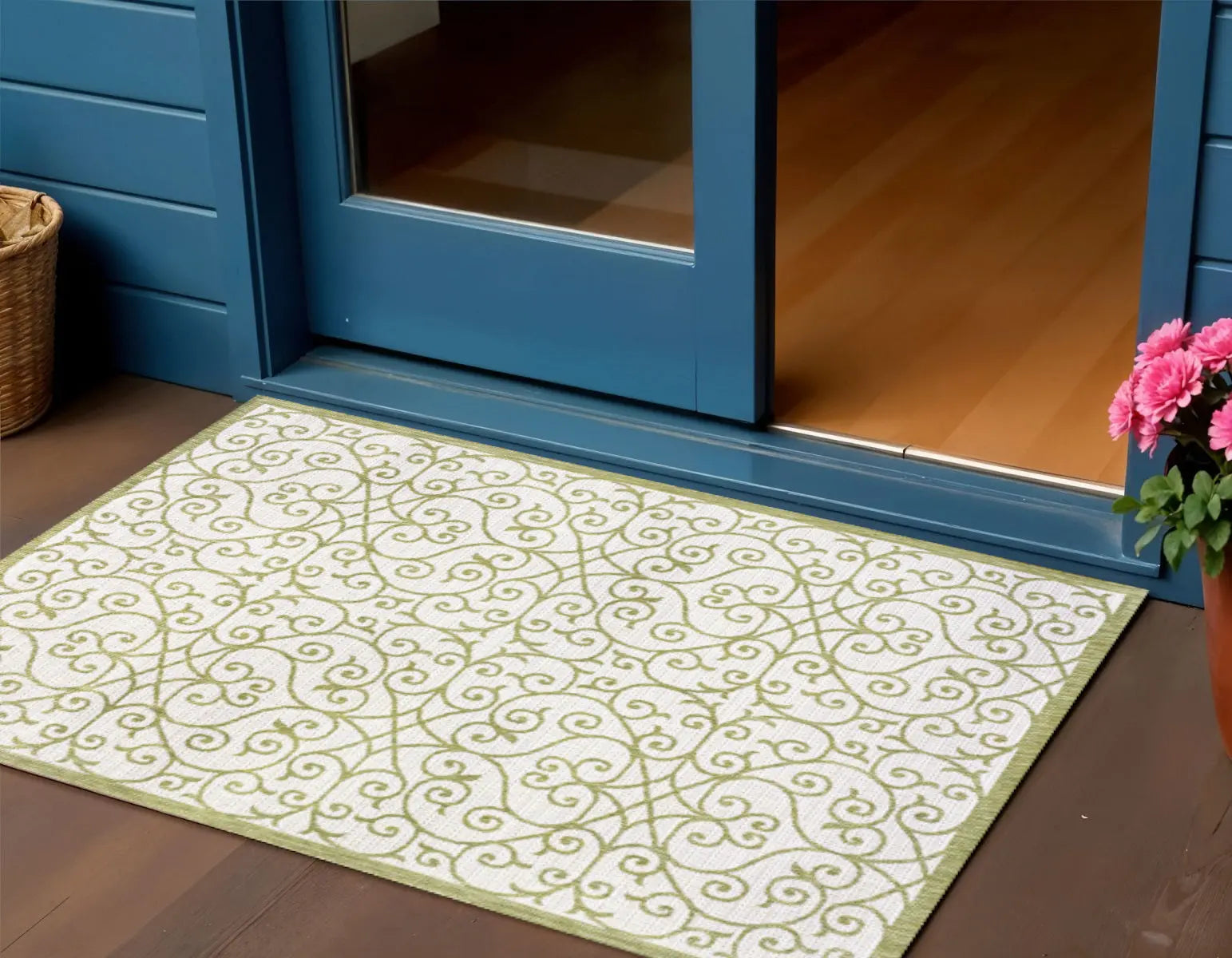 3' X 5' Green And Cream Geometric Indoor Outdoor Area Rug Homeroots Outdoor