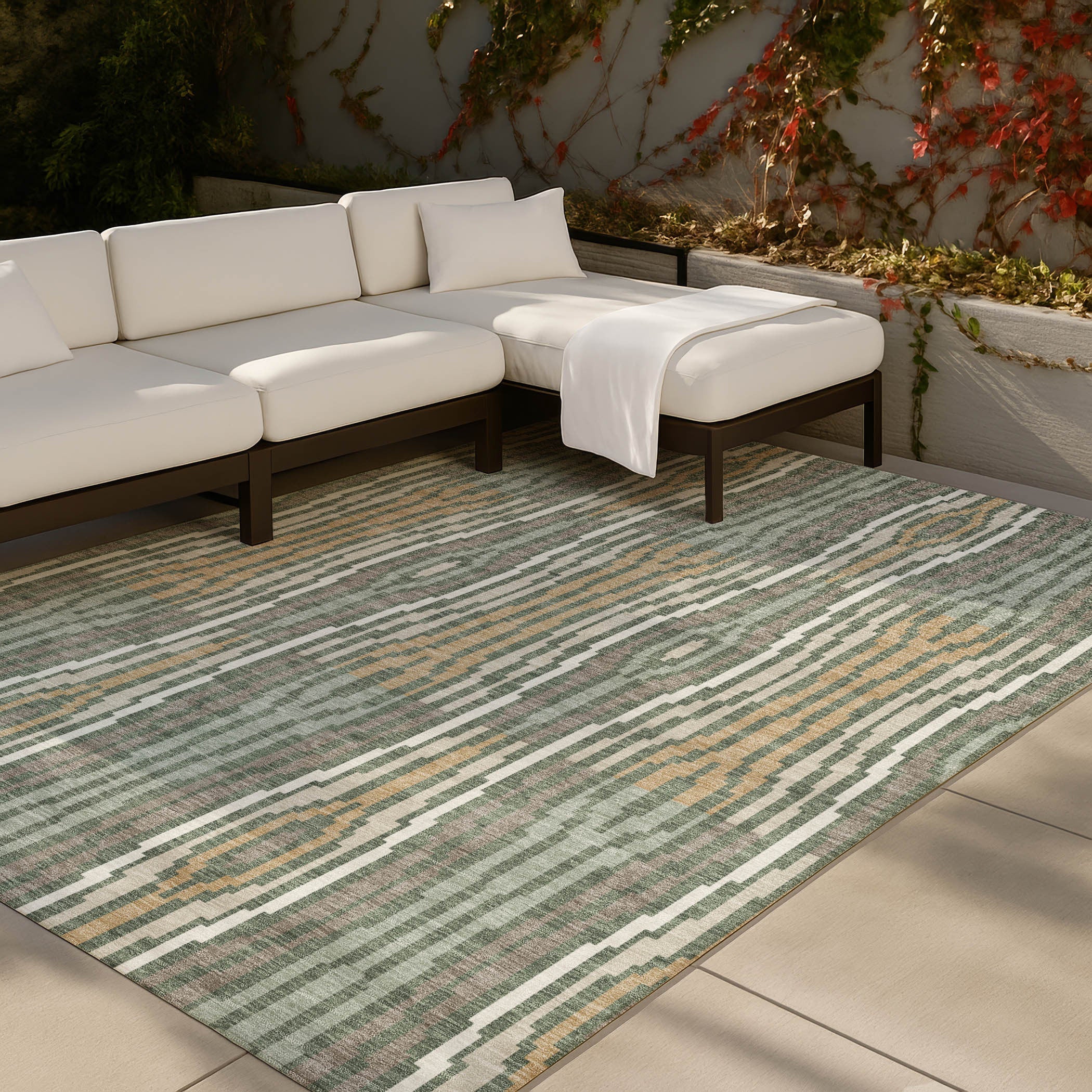 3' X 5' Green And Ivory Geometric Washable Indoor Outdoor Area Rug Homeroots Outdoor