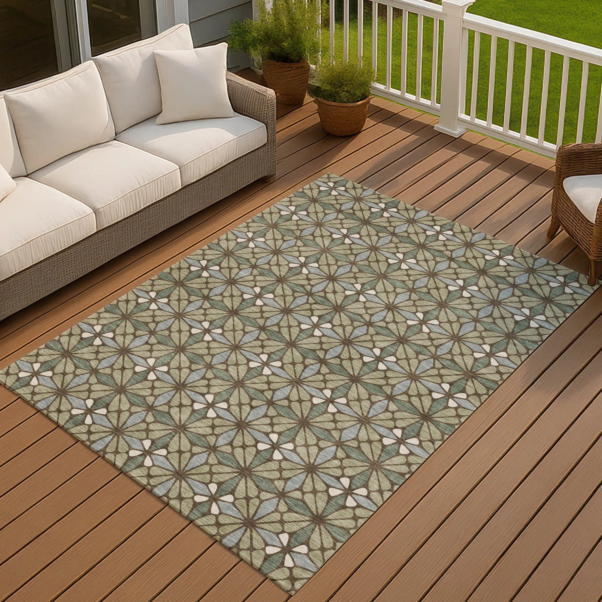 3' X 5' Green And Sage Geometric Washable Indoor Outdoor Area Rug Homeroots Outdoor
