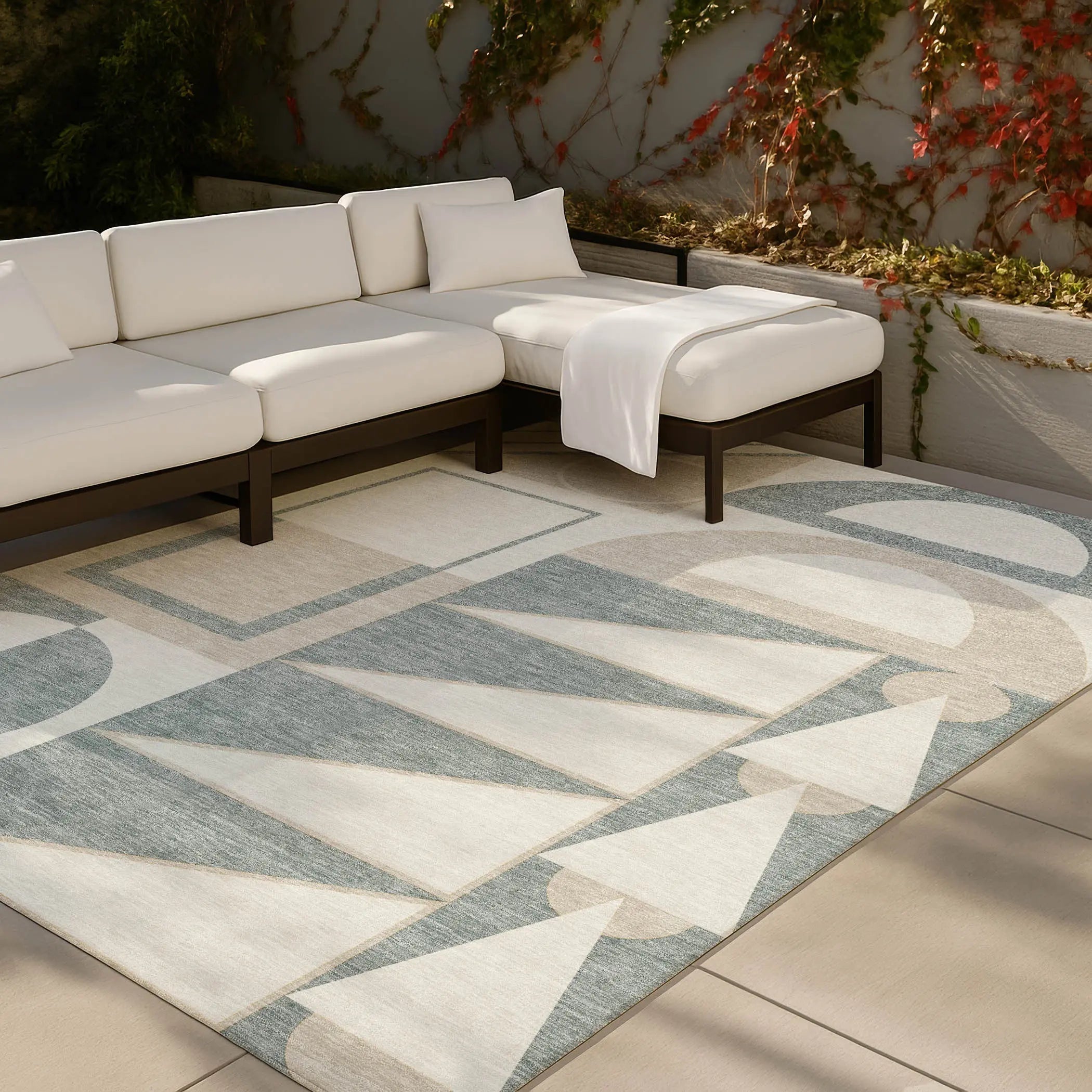 3' X 5' Ivory And Beige Geometric Washable Indoor Outdoor Area Rug Homeroots Outdoor