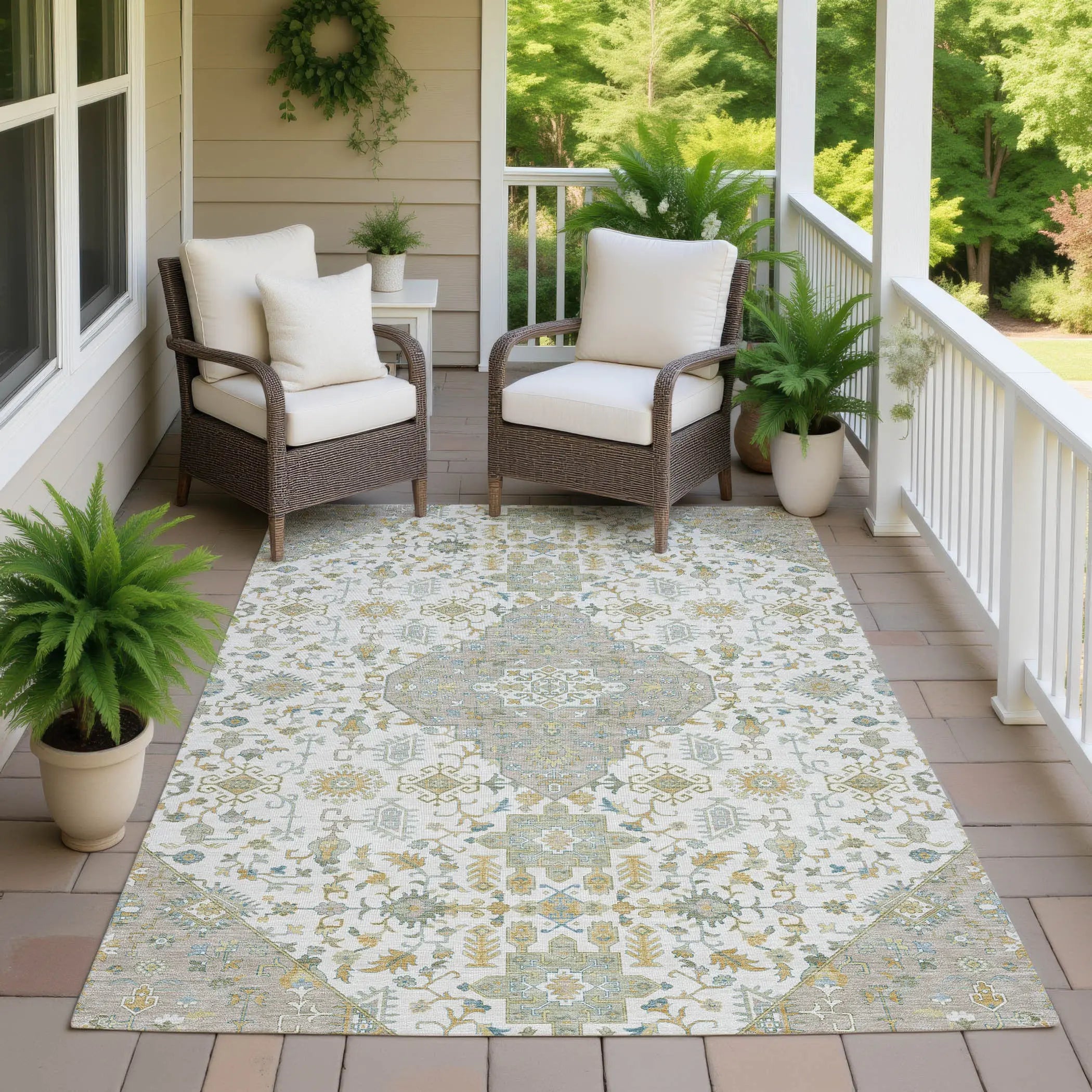 3' X 5' Ivory And Green Medallion Washable Indoor Outdoor Area Rug Homeroots Outdoor