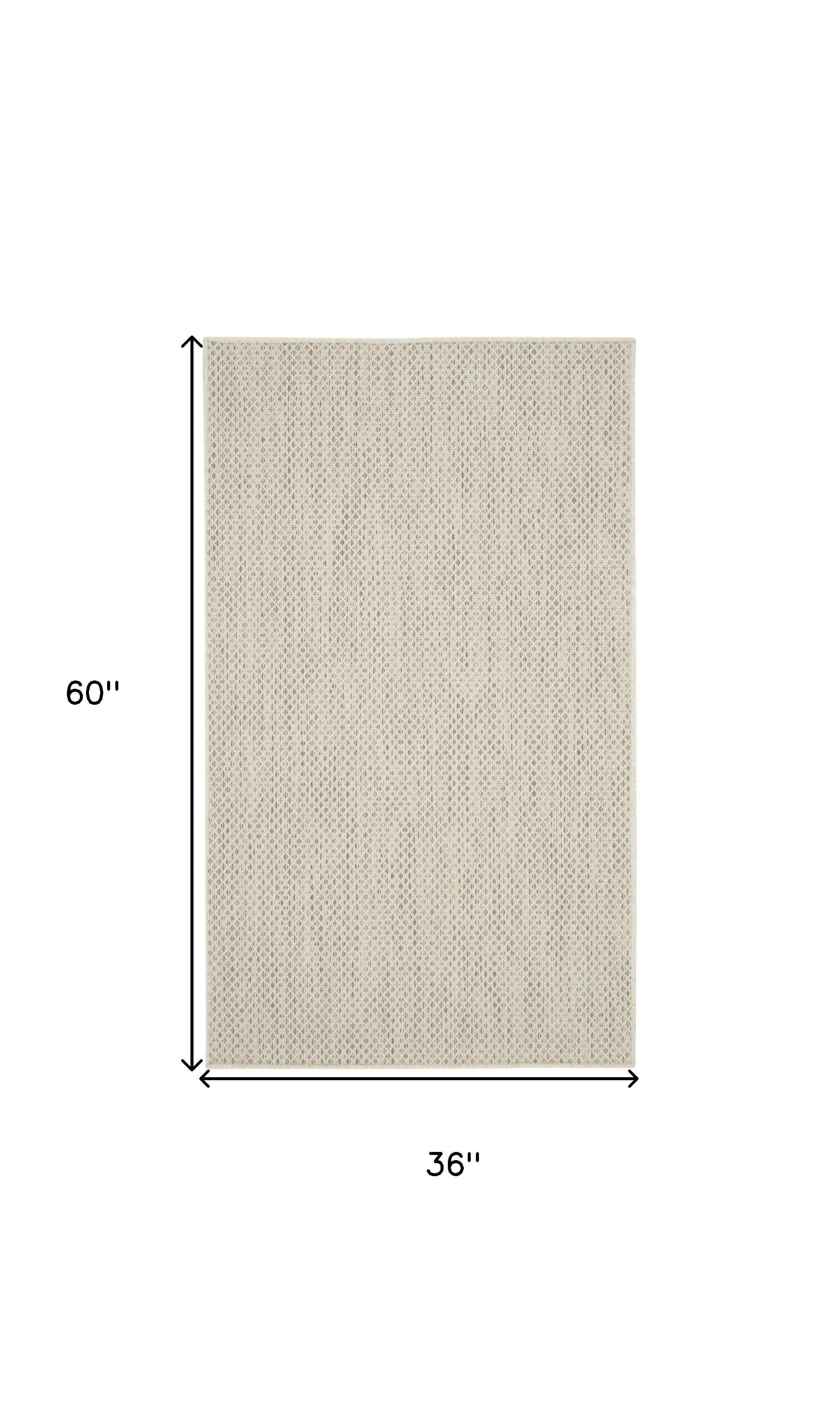 3' X 5' Ivory And Silver Geometric Indoor Outdoor Area Rug - GreatEagleInc