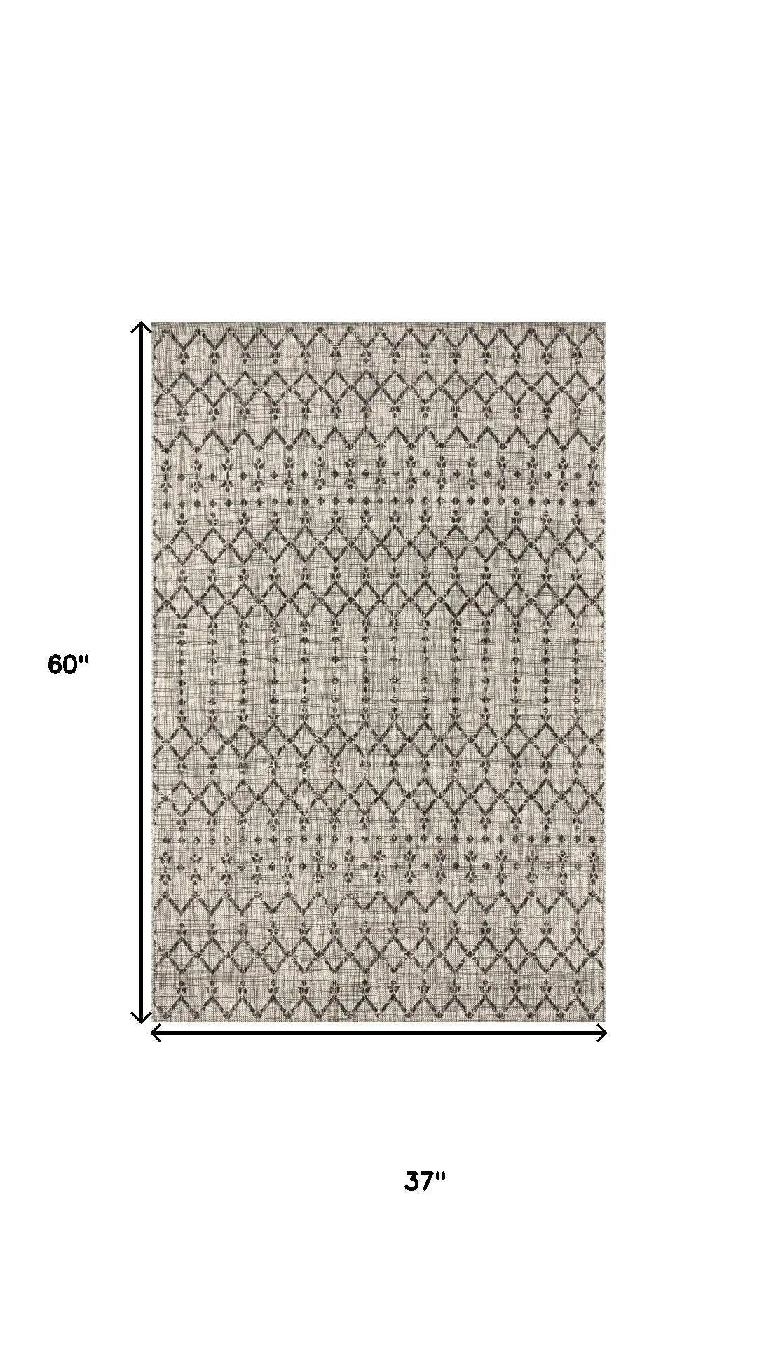 3' X 5' Light Gray And Black Trellis Indoor Outdoor Area Rug Homeroots Outdoor