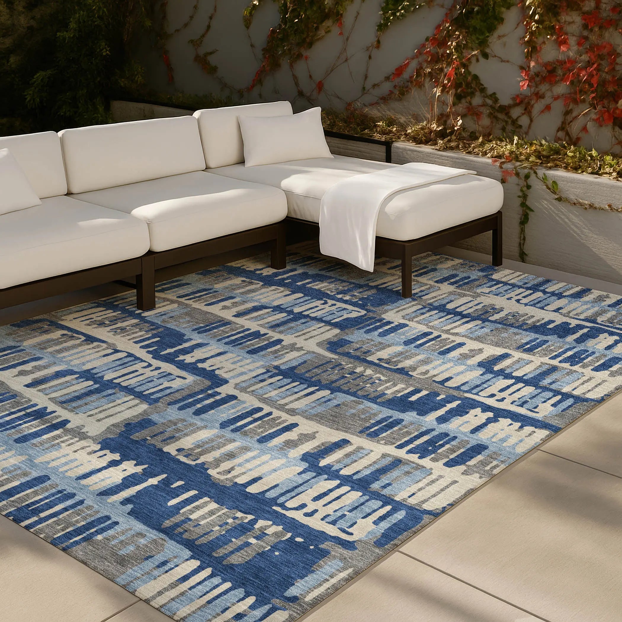 3' X 5' Navy Blue And Gray Abstract Washable Indoor Outdoor Area Rug Homeroots Outdoor
