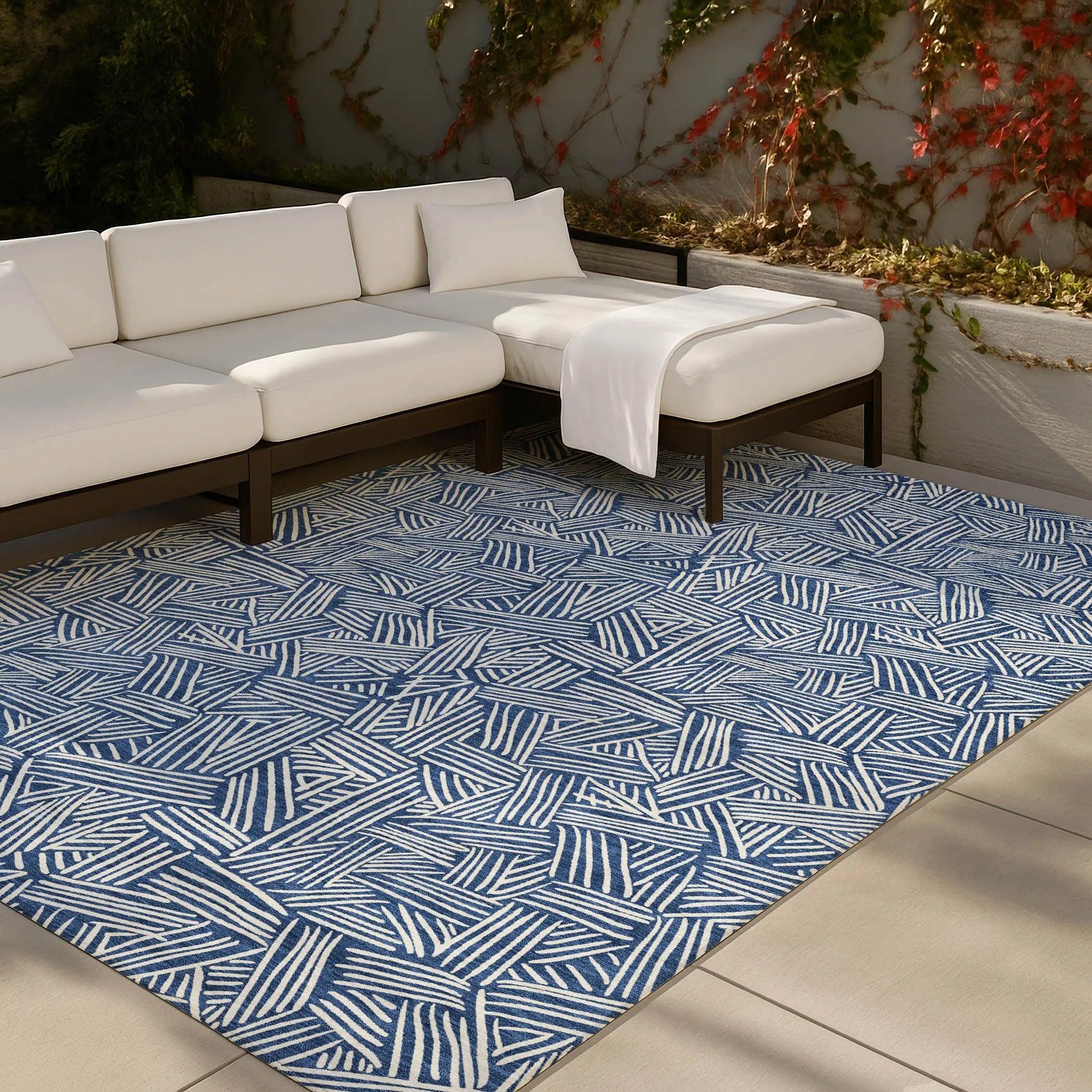 3' X 5' Navy Blue And Ivory Geometric Washable Indoor Outdoor Area Rug Homeroots Outdoor