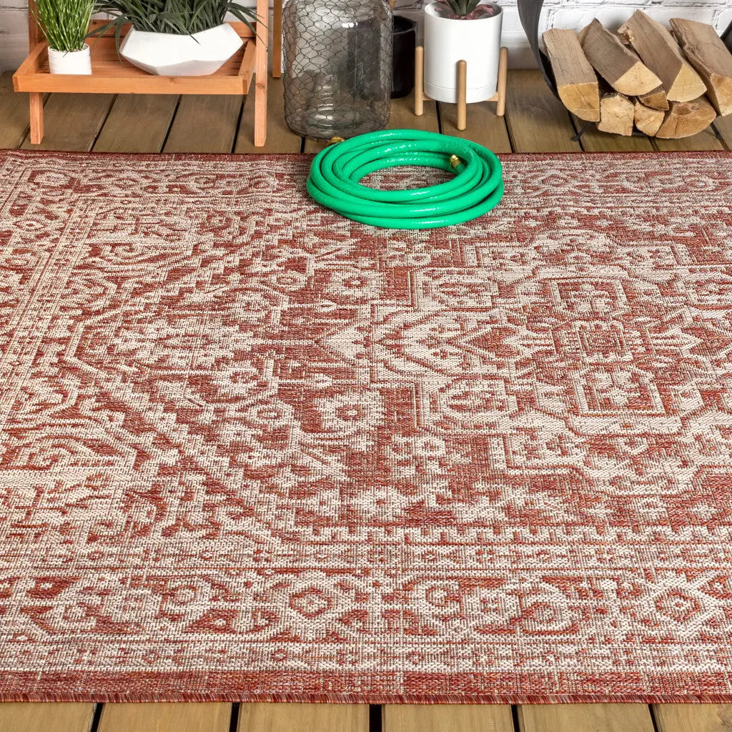 3' X 5' Red And Taupe Medallion Indoor Outdoor Area Rug Homeroots Outdoor