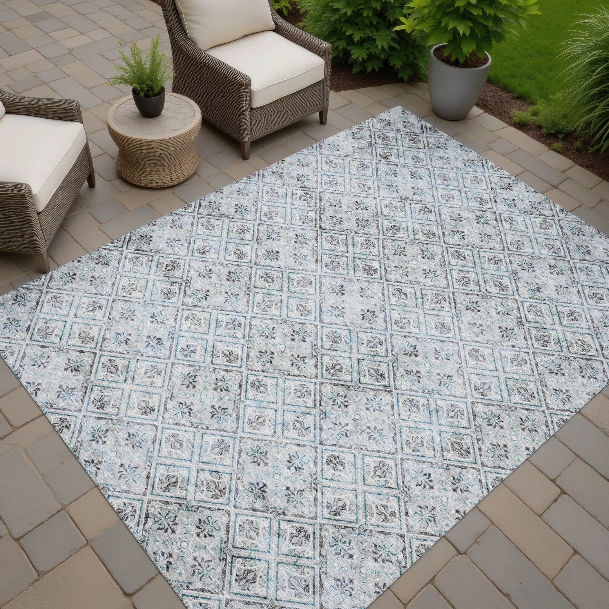 3' X 5' Silver And Brown Geometric Washable Indoor Outdoor Area Rug Homeroots Outdoor