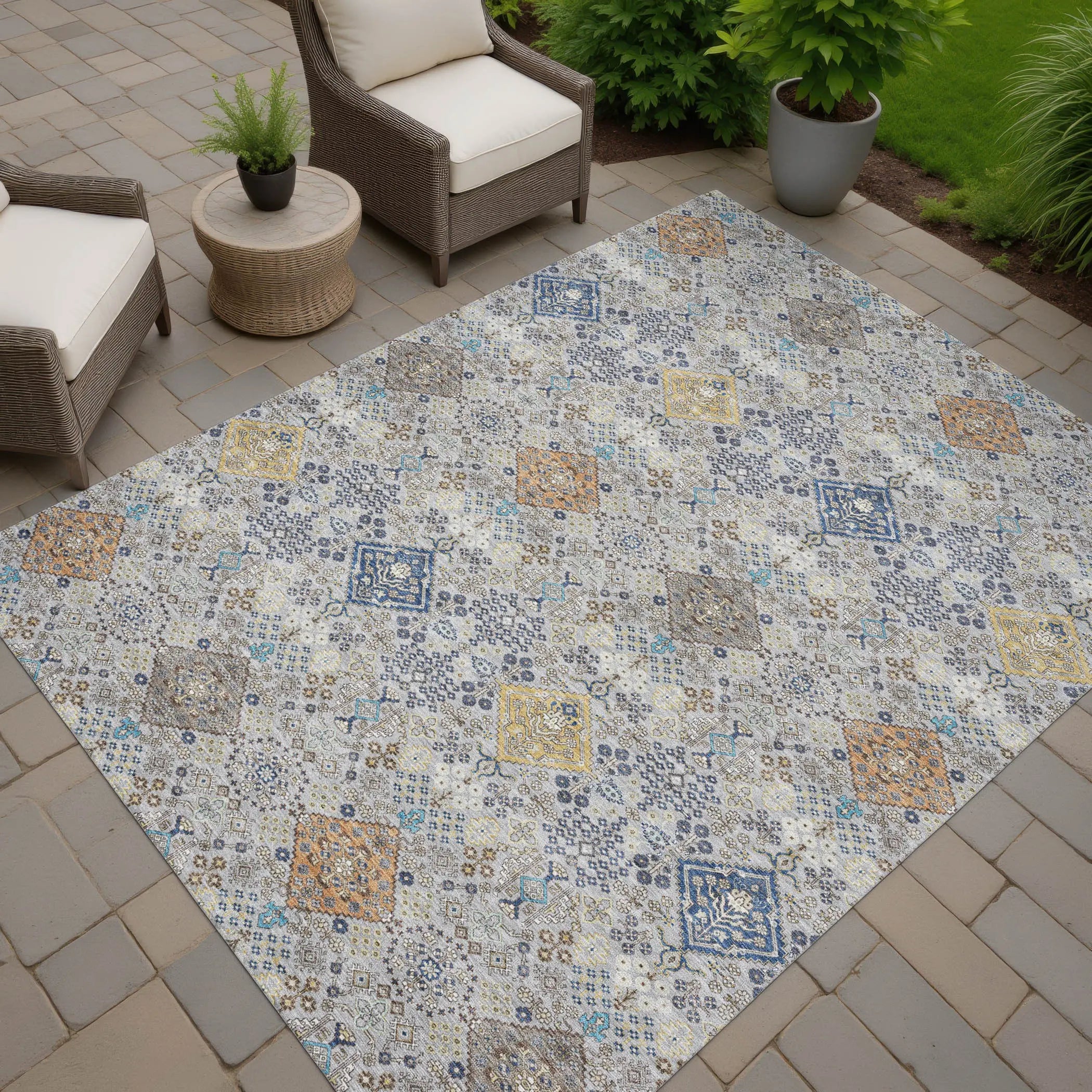 3' X 5' Silver And Navy Blue Oriental Washable Indoor Outdoor Area Rug Homeroots Outdoor