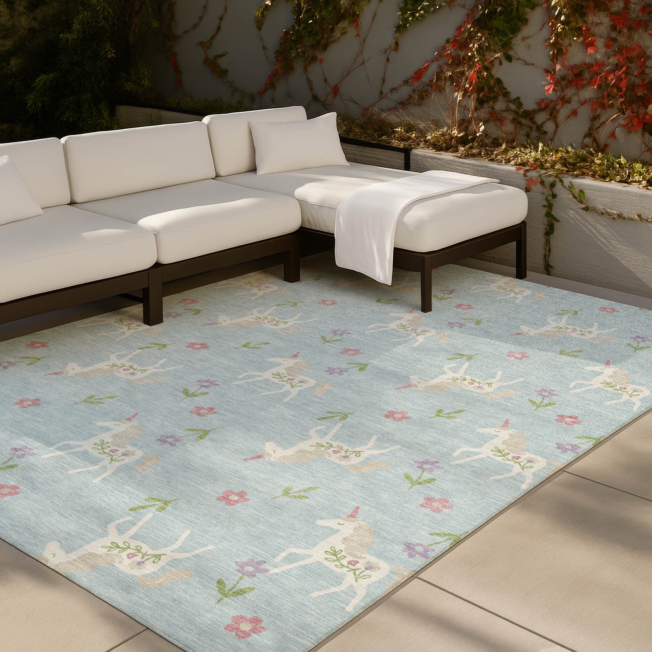 3' X 5' Sky Blue And Blue Floral Washable Indoor Outdoor Area Rug Homeroots Outdoor