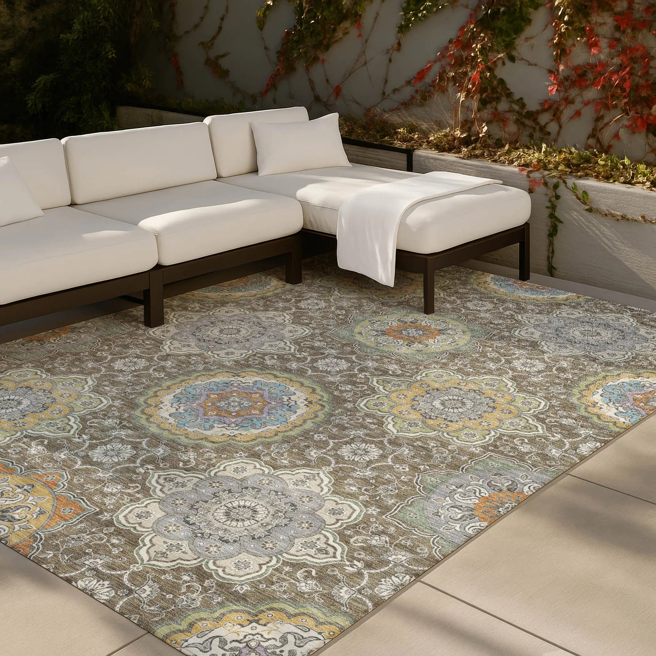 3' X 5' Taupe And Ivory Floral Medallion Washable Indoor Outdoor Area Rug Homeroots Outdoor