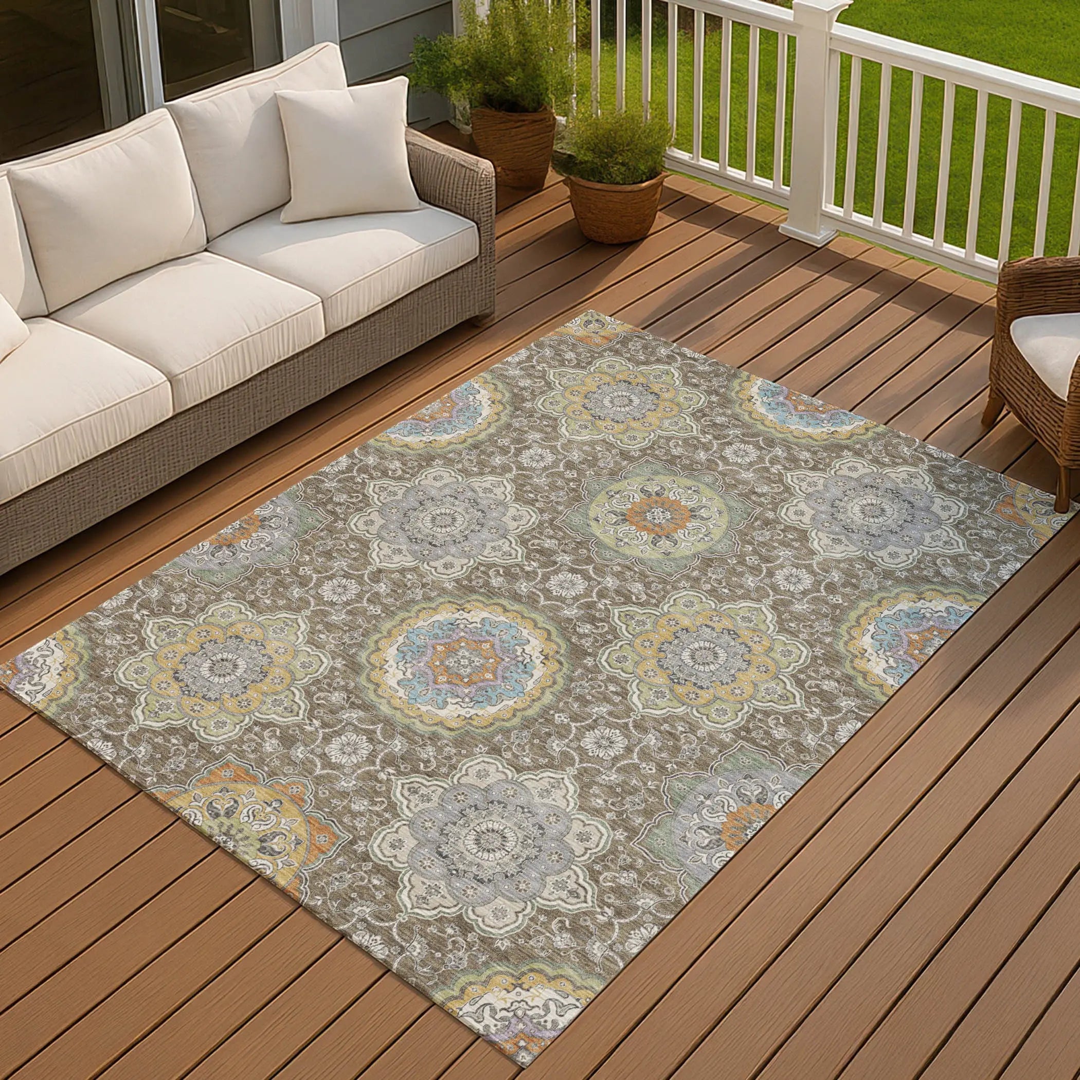 3' X 5' Taupe And Ivory Floral Medallion Washable Indoor Outdoor Area Rug Homeroots Outdoor