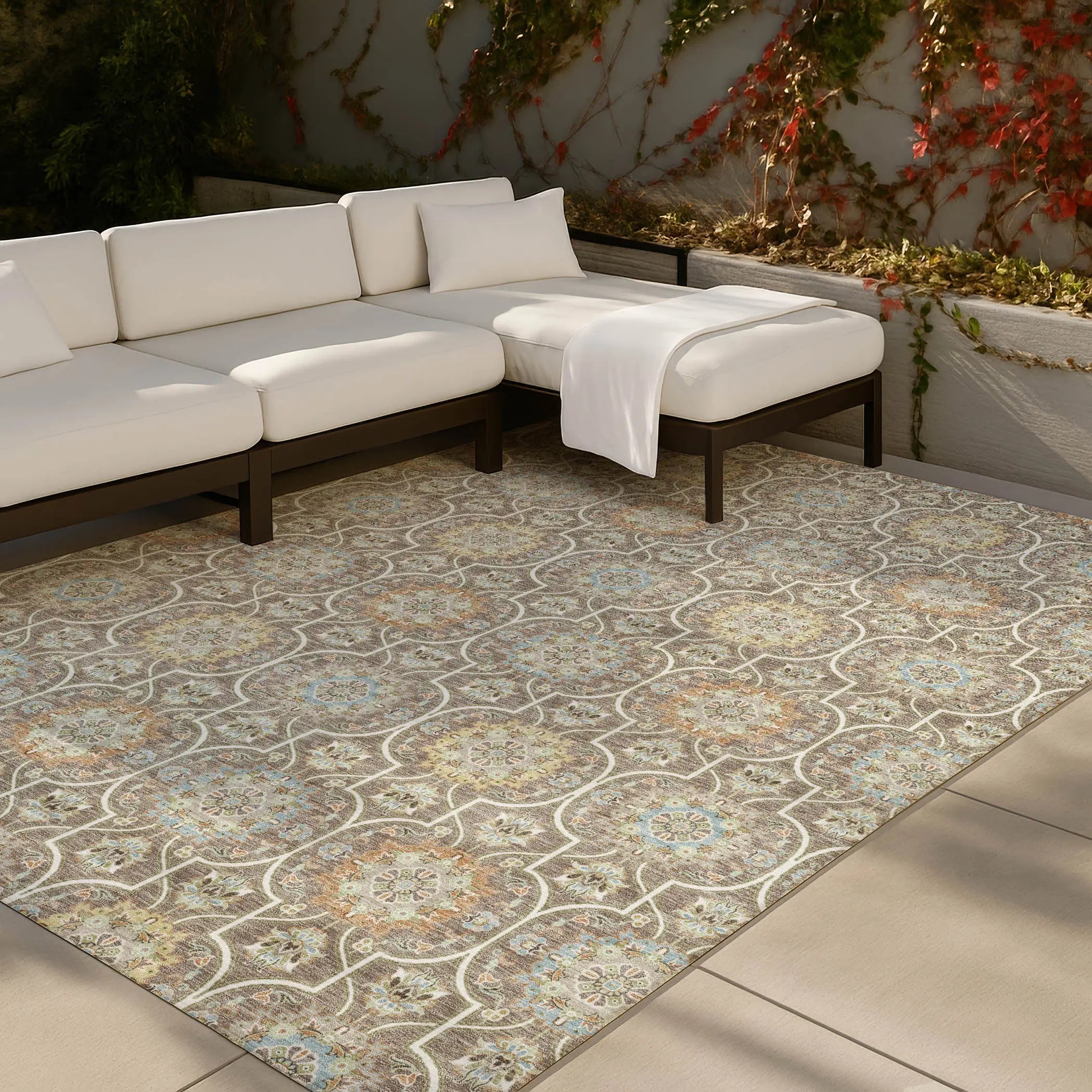 3' X 5' Taupe And Ivory Floral Medallion Washable Indoor Outdoor Area Rug Homeroots Outdoor