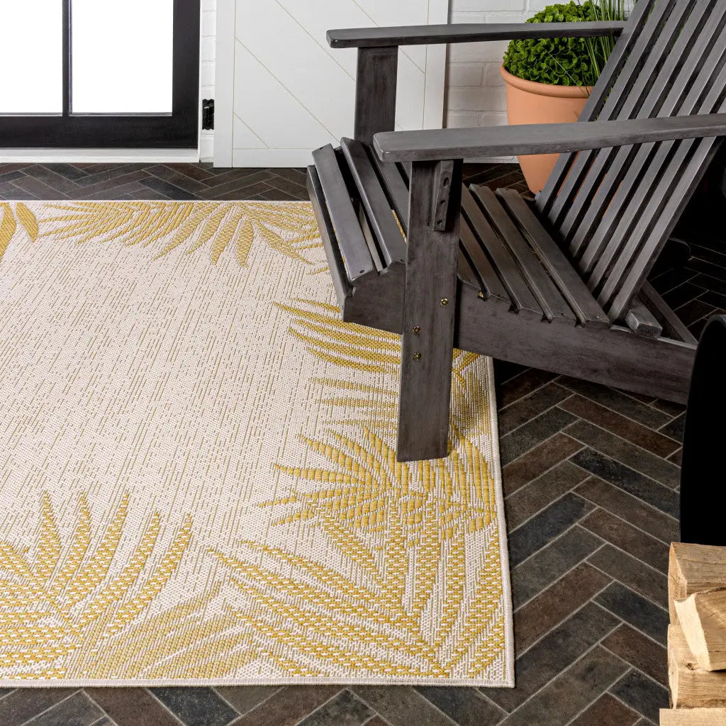 3' X 5' Yellow And Cream Floral Indoor Outdoor Area Rug Homeroots Outdoor