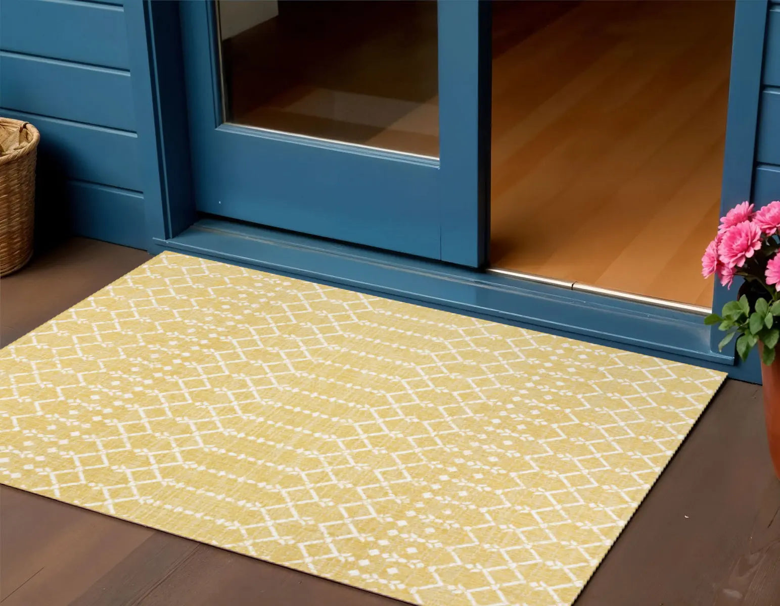 3' X 5' Yellow And Cream Trellis Indoor Outdoor Area Rug Homeroots Outdoor
