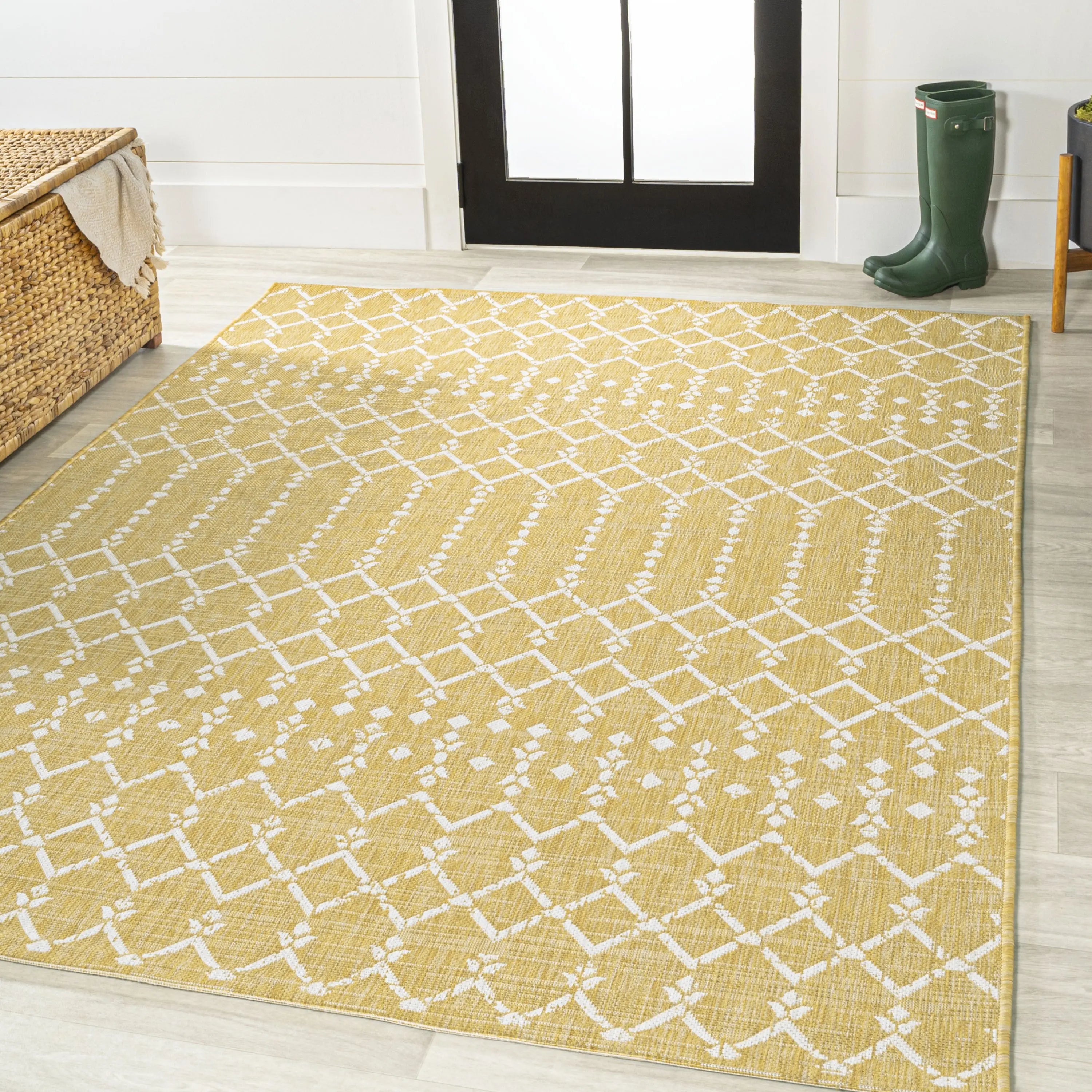 3' X 5' Yellow And Cream Trellis Indoor Outdoor Area Rug Homeroots Outdoor