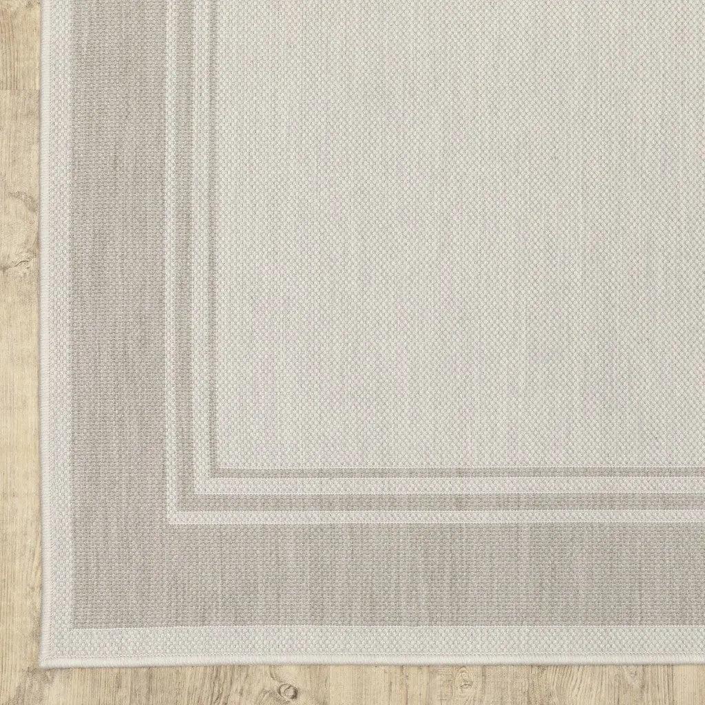 3' X 6' Gray And Ivory Indoor Outdoor Runner Rug Homeroots Outdoor