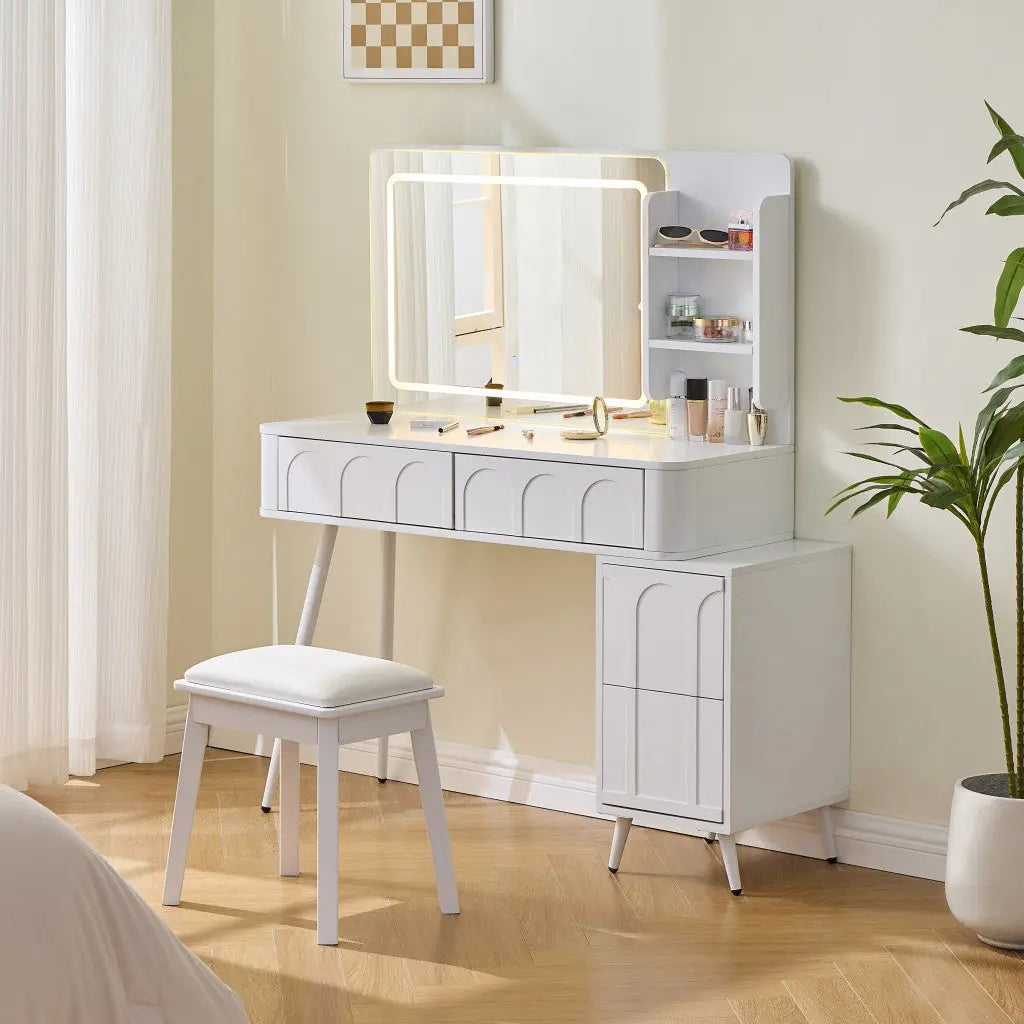 40" White Wood Mirrored Four Drawer Vanity Table And Lights Homeroots Living Room