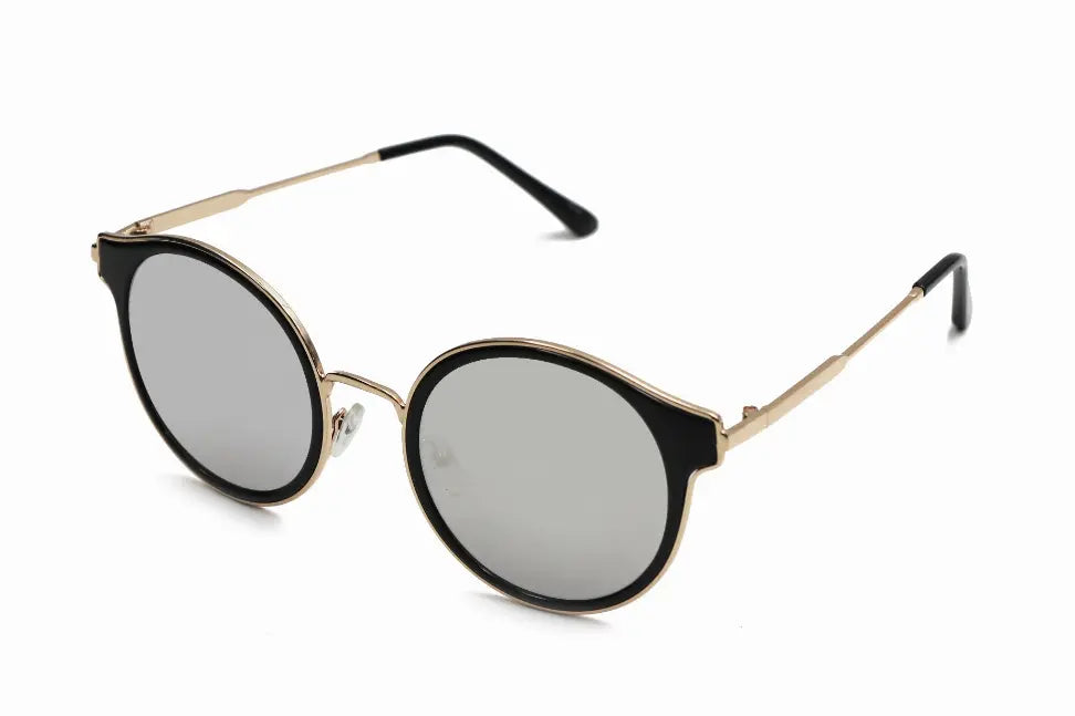 4446 Sunglasses Genesis International