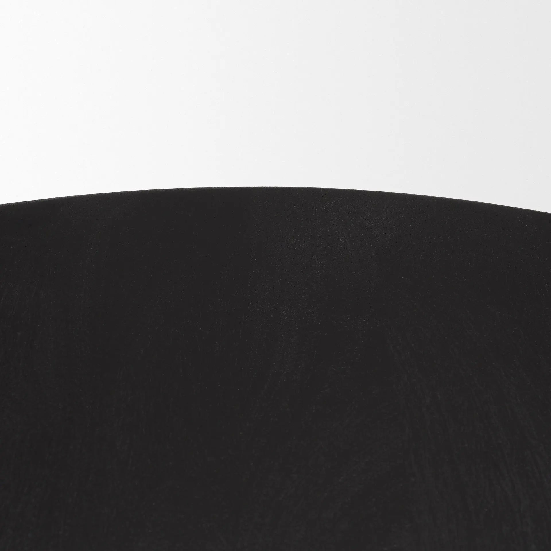 48" Black Solid Wood Round Top Dining Table Homeroots Kitchen & Dining