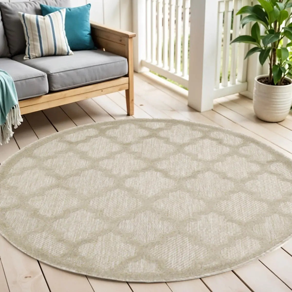 4' Cream And Beige Round Geometric Indoor Outdoor Area Rug Homeroots Outdoor