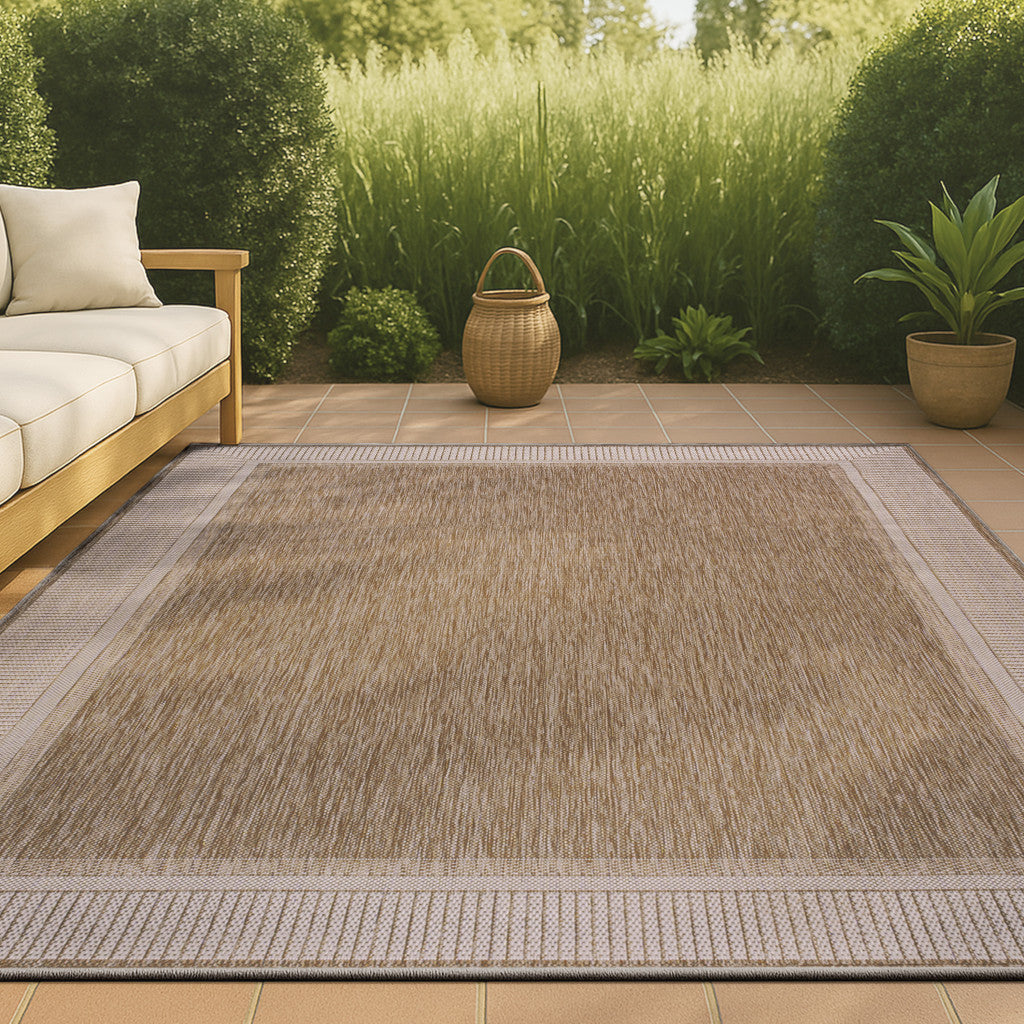 4' X 6' Beige And Cream Indoor Outdoor Area Rug - GreatEagleInc