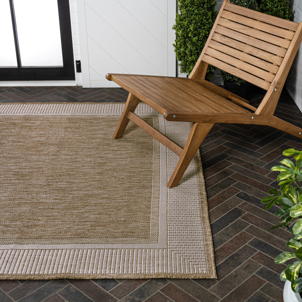 4' X 6' Beige And Cream Indoor Outdoor Area Rug - GreatEagleInc