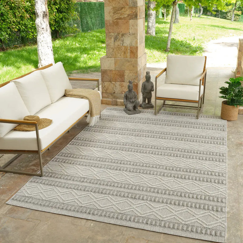 4' X 6' Beige And Gray Striped Distressed Indoor Outdoor Area Rug - GreatEagleInc