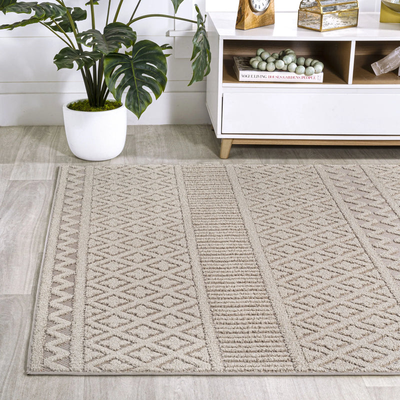 4' X 6' Beige And Gray Trellis Indoor Outdoor Area Rug Homeroots Outdoor