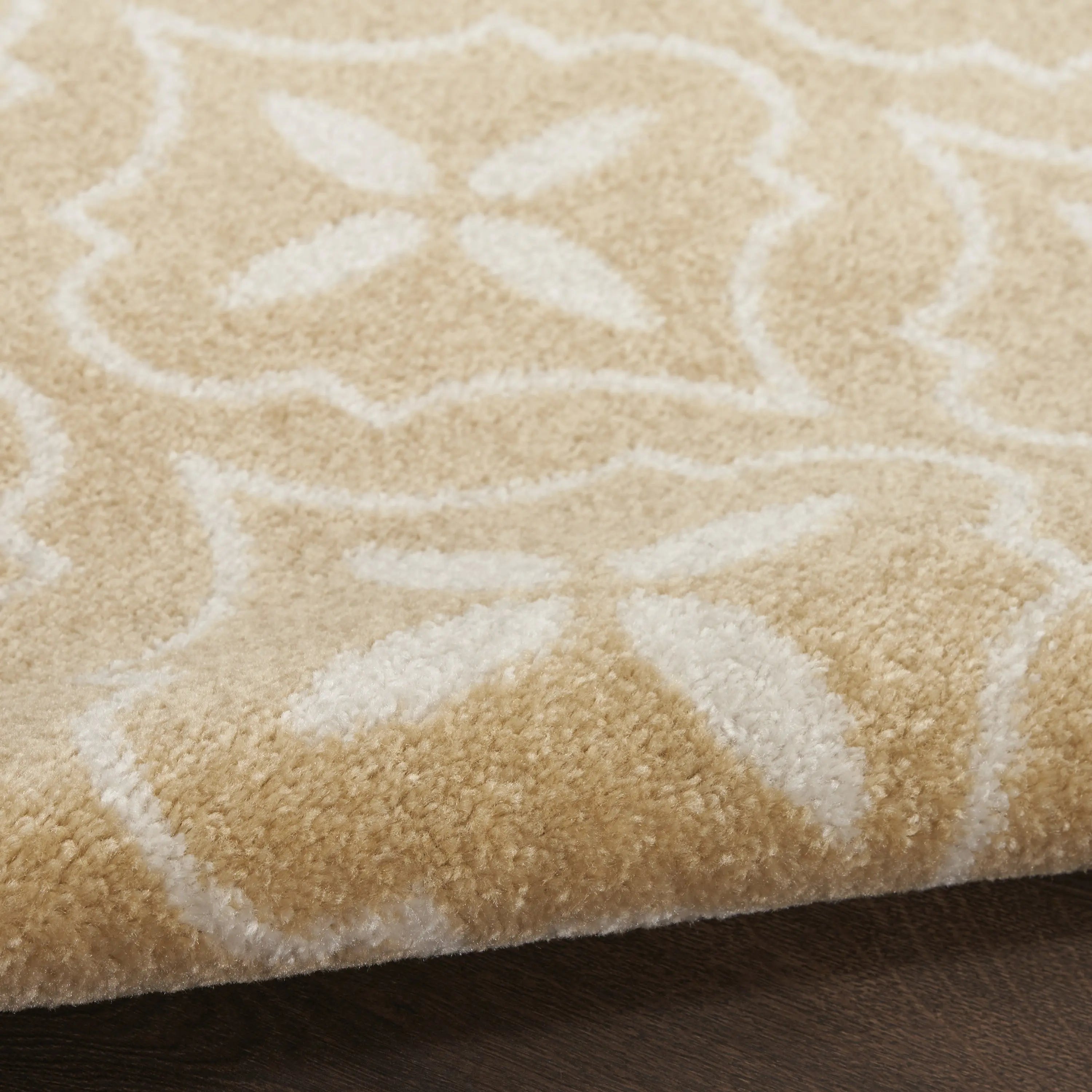 4' X 6' Beige And Ivory Geometric Indoor Outdoor Area Rug Homeroots Outdoor