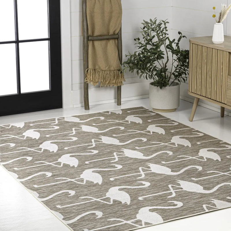 4' X 6' Beige And White Animal Print Indoor Outdoor Area Rug Homeroots Outdoor