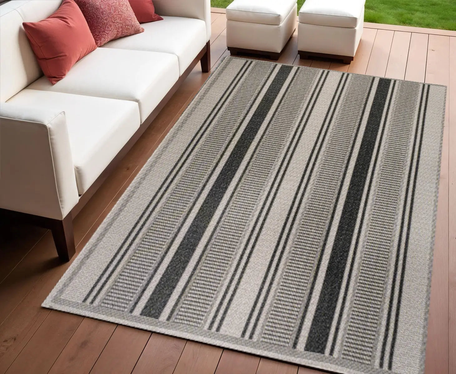 4' X 6' Black And Beige Striped Indoor Outdoor Area Rug Homeroots Outdoor
