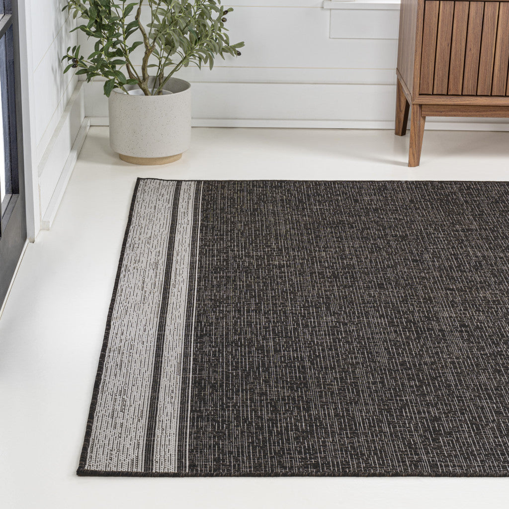 4' X 6' Black And Cream Indoor Outdoor Area Rug - GreatEagleInc