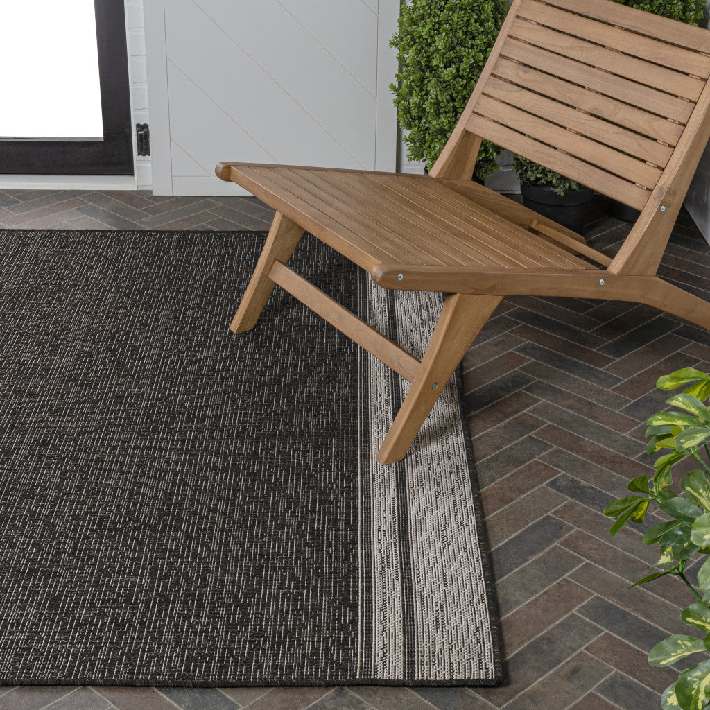 4' X 6' Black And Cream Indoor Outdoor Area Rug - GreatEagleInc