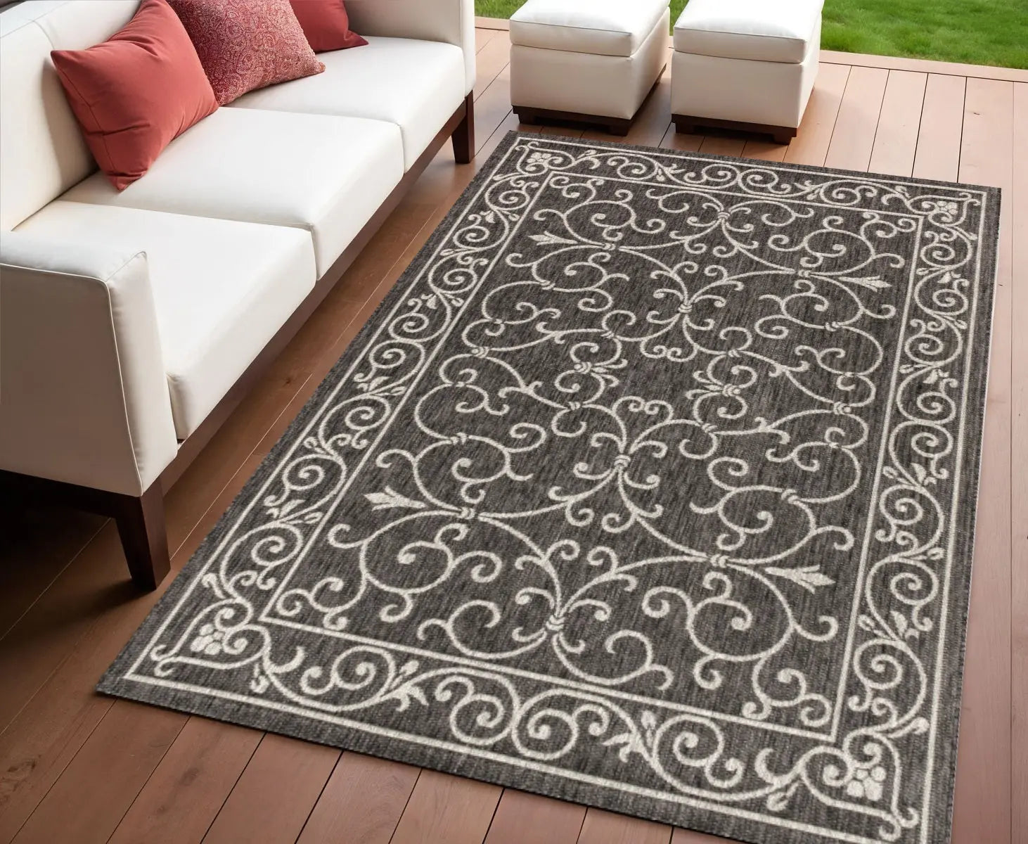 4' X 6' Black And Gray Medallion Indoor Outdoor Area Rug Homeroots Outdoor