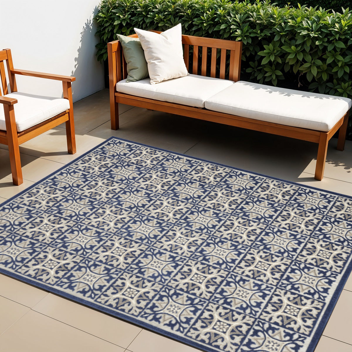 4' X 6' Blue Fleur De Lis Stain Resistant Non Skid Area Rug Homeroots Outdoor