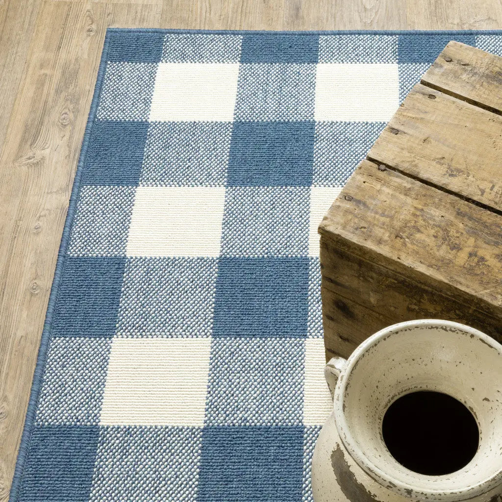 4' X 6' Blue and Ivory Geometric Stain Resistant Indoor Outdoor Area Rug Homeroots Outdoor