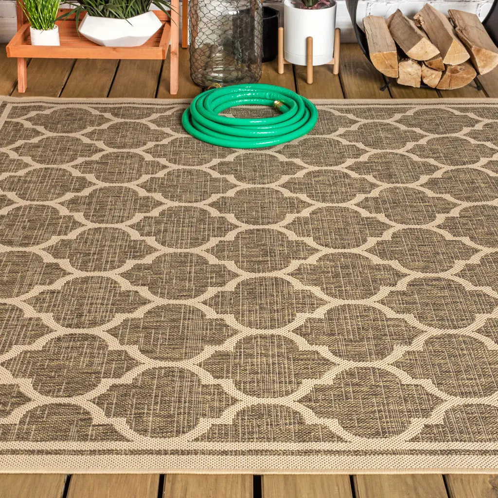 4' X 6' Brown And Beige Geometric Indoor Outdoor Area Rug Homeroots Outdoor