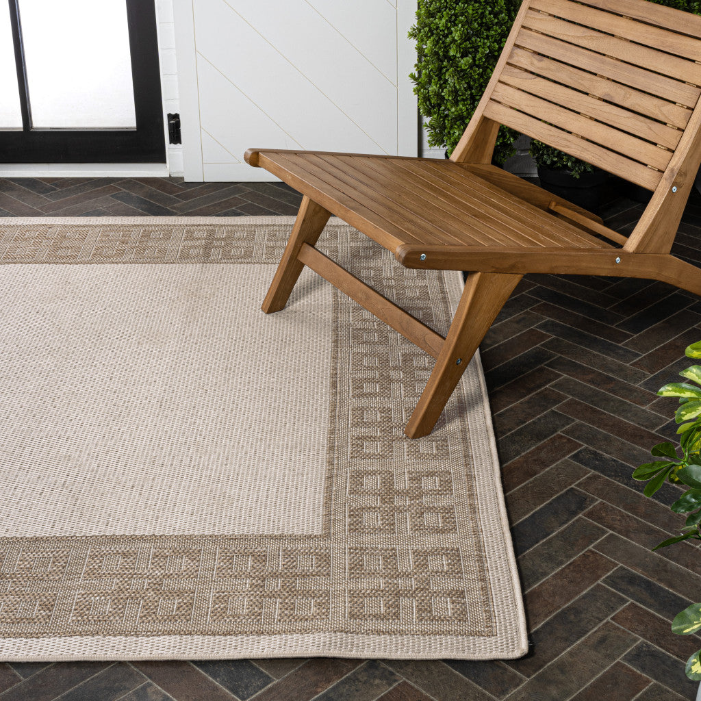 4' X 6' Cream And Beige Indoor Outdoor Area Rug - GreatEagleInc