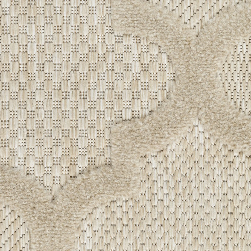 4' X 6' Cream And Beige Trellis Indoor Outdoor Area Rug Homeroots Outdoor
