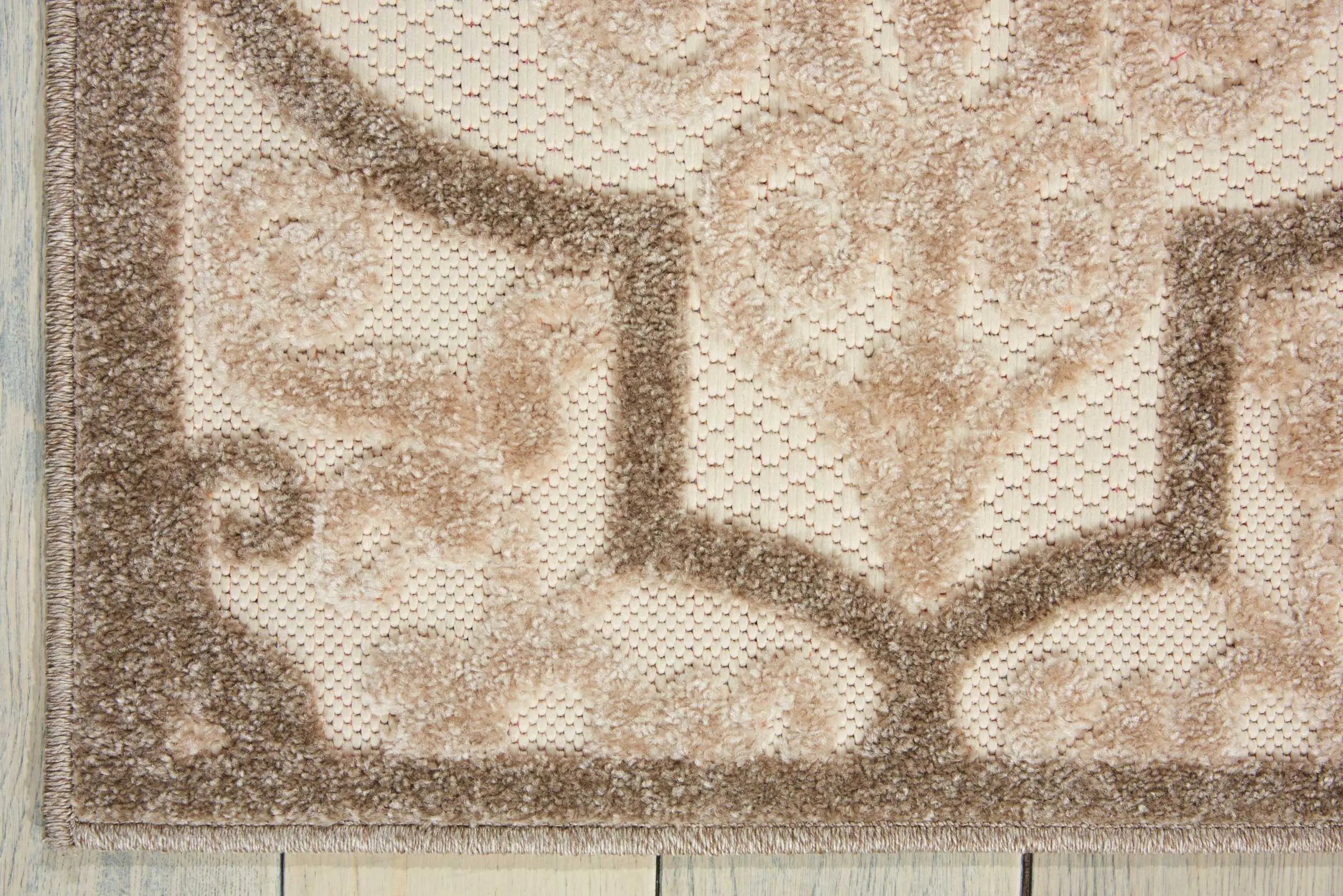4' X 6' Cream Beige And Brown Trellis Indoor Outdoor Area Rug Homeroots Outdoor