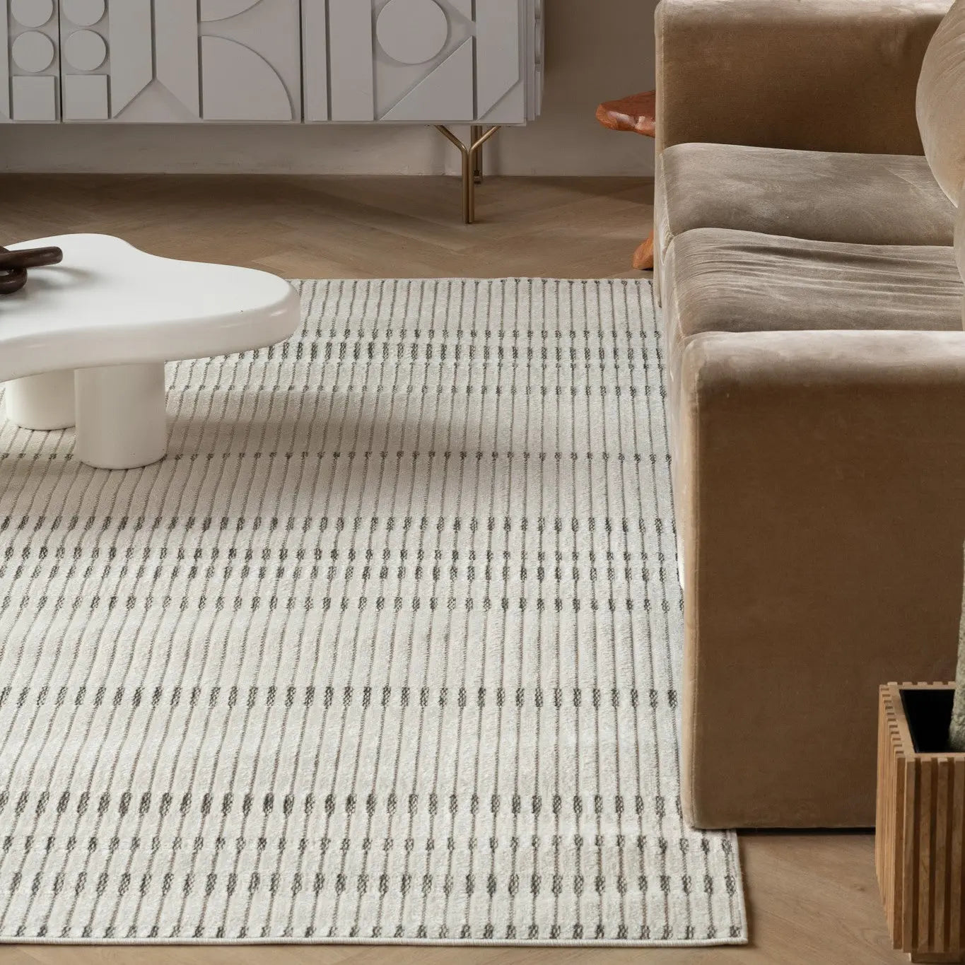 4' X 6' Cream and Beige Striped Distressed Indoor Outdoor Area Rug Homeroots Outdoor