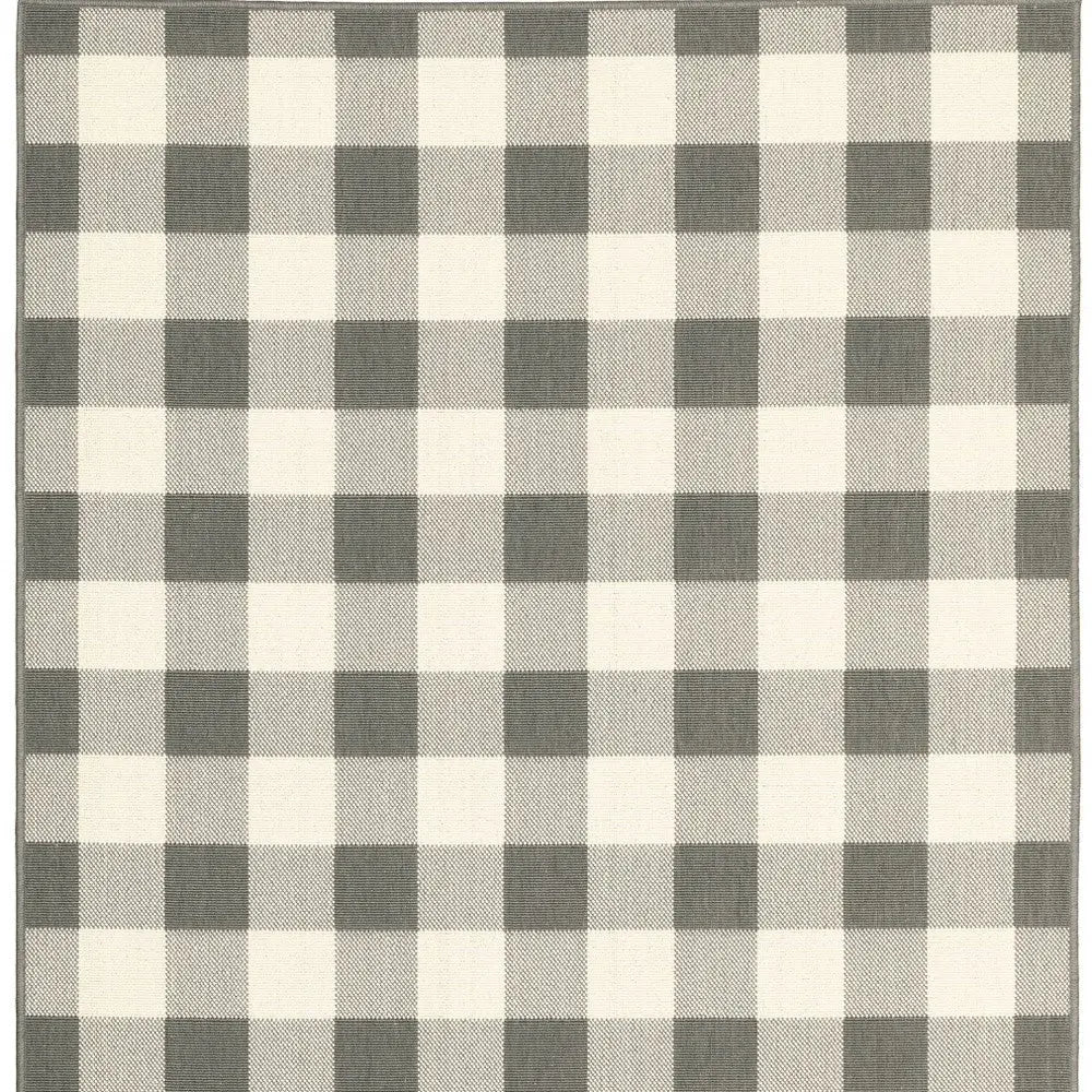 4' X 6' Gray and Ivory Indoor Outdoor Area Rug Homeroots Outdoor