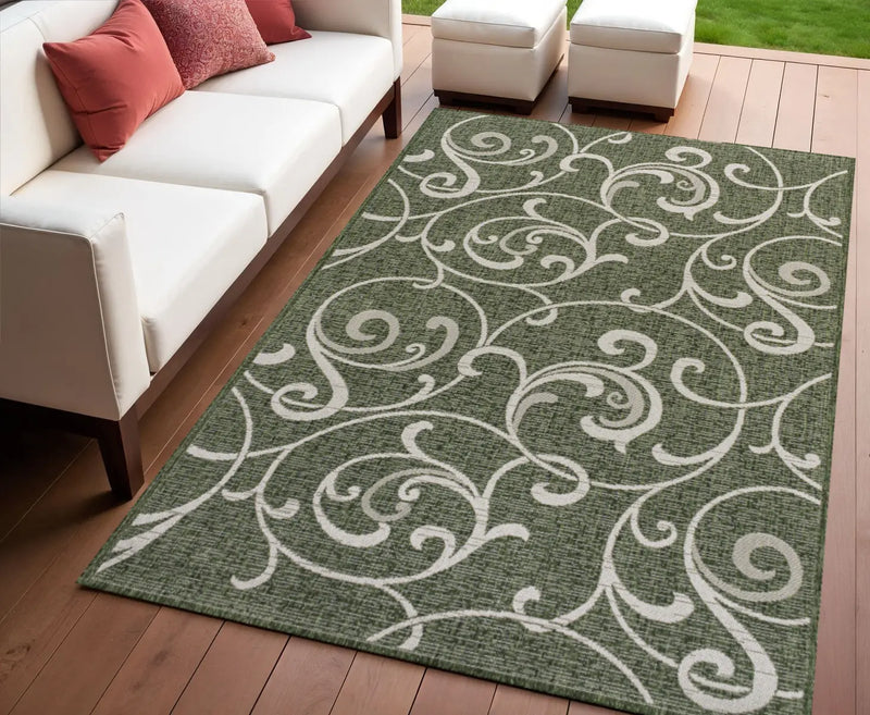 4' X 6' Green And Cream Floral Indoor Outdoor Area Rug Homeroots Outdoor
