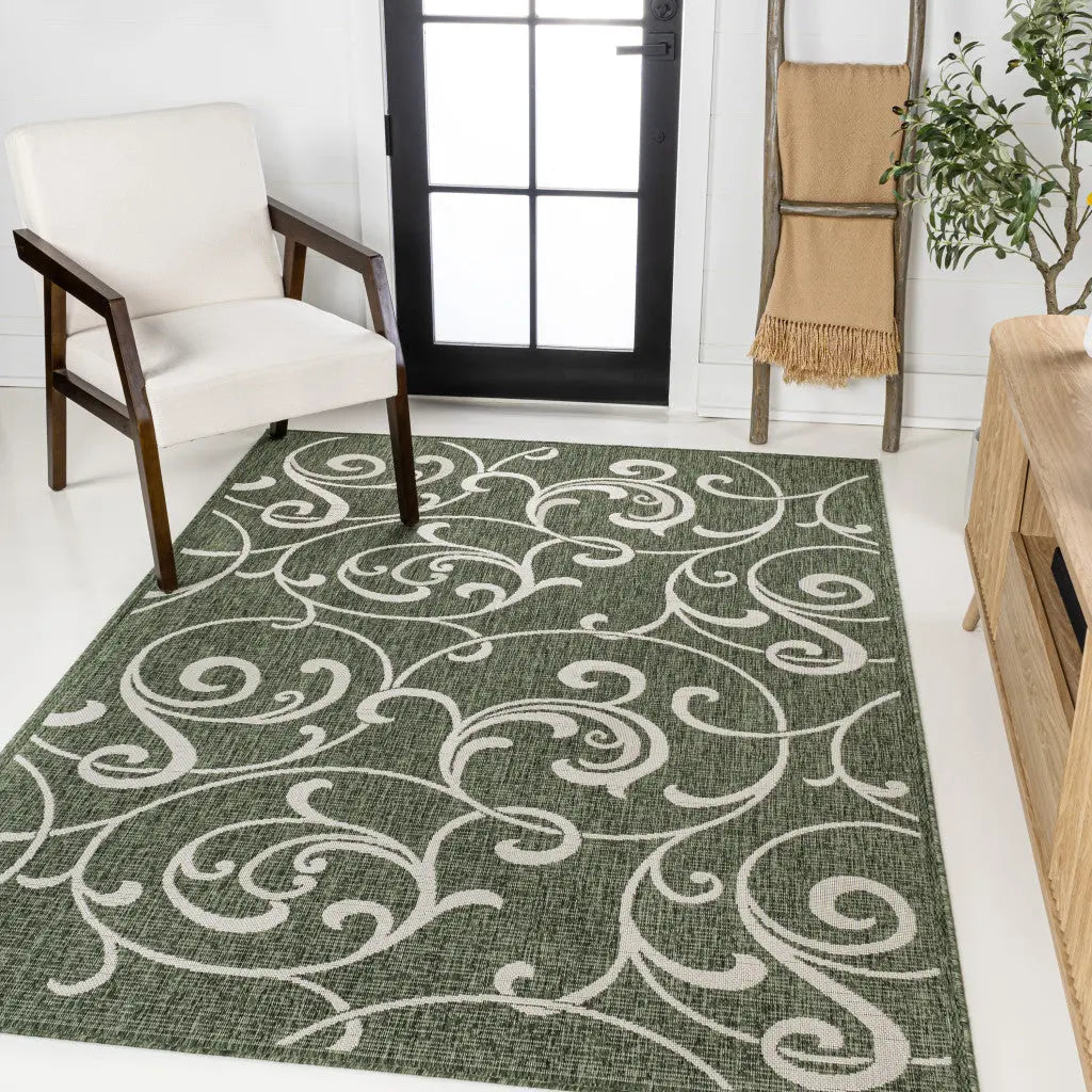 4' X 6' Green And Cream Floral Indoor Outdoor Area Rug Homeroots Outdoor