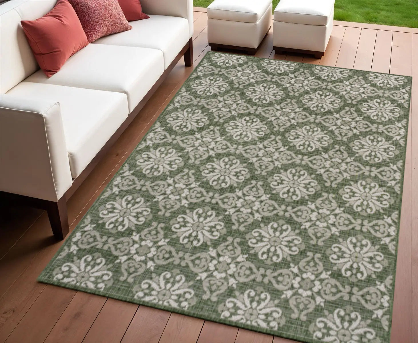 4' X 6' Green And Cream Floral Indoor Outdoor Area Rug Homeroots Outdoor