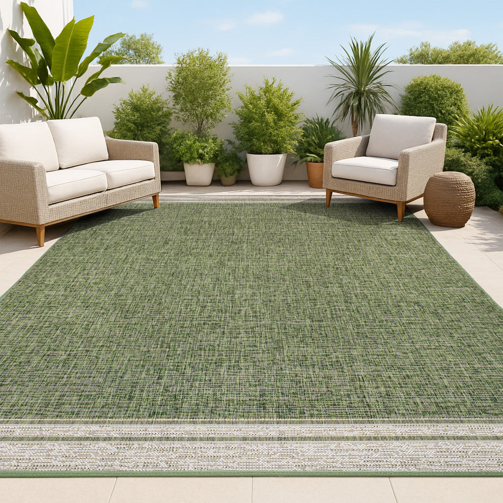 4' X 6' Green And Cream Indoor Outdoor Area Rug - GreatEagleInc