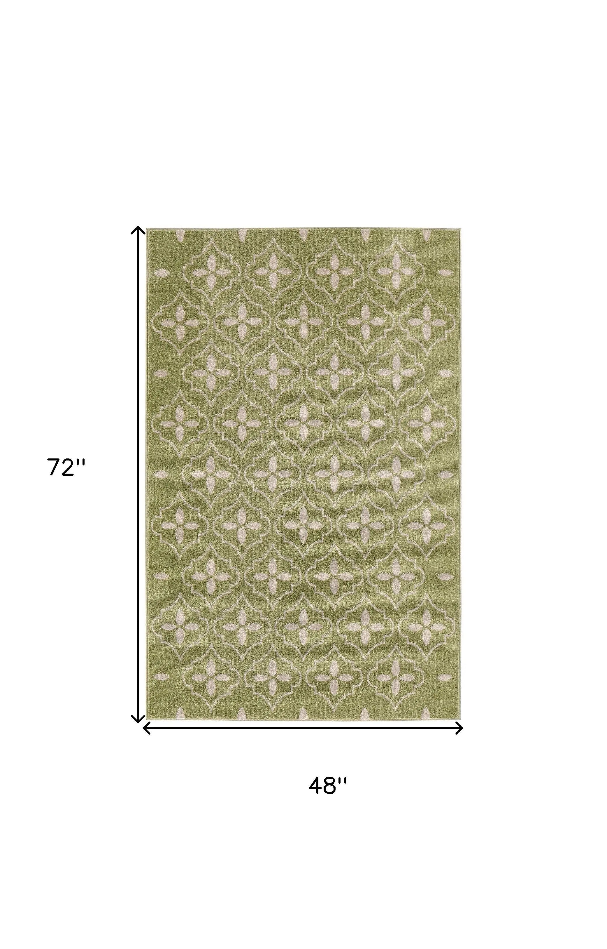 4' X 6' Green And Ivory Geometric Indoor Outdoor Area Rug Homeroots Outdoor