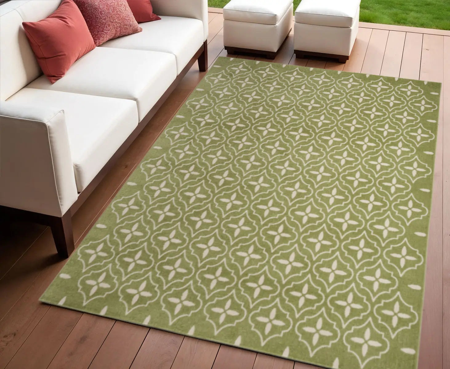 4' X 6' Green And Ivory Geometric Indoor Outdoor Area Rug Homeroots Outdoor
