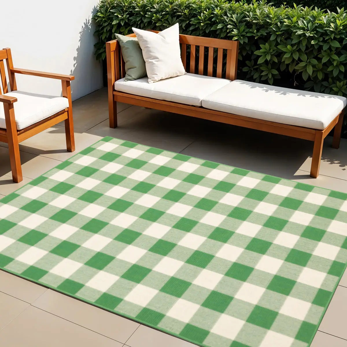 4' X 6' Green and Ivory Geometric Stain Resistant Indoor Outdoor Area Rug Homeroots Outdoor