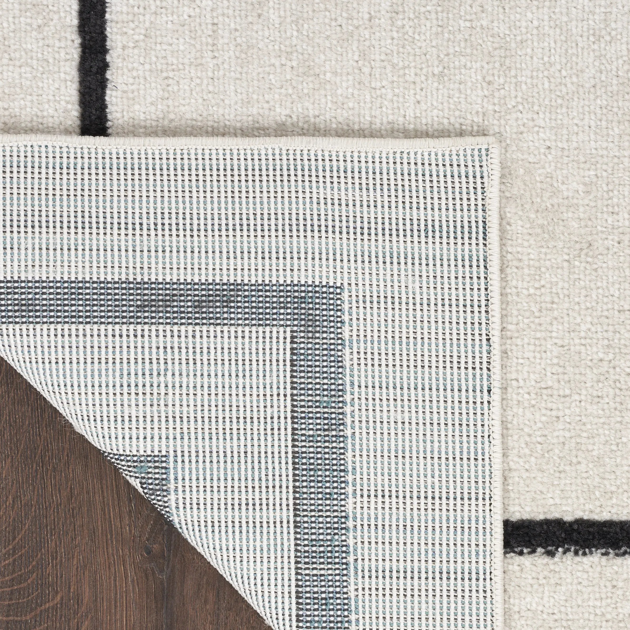 4' X 6' Ivory And Black Indoor Outdoor Area Rug Homeroots Outdoor